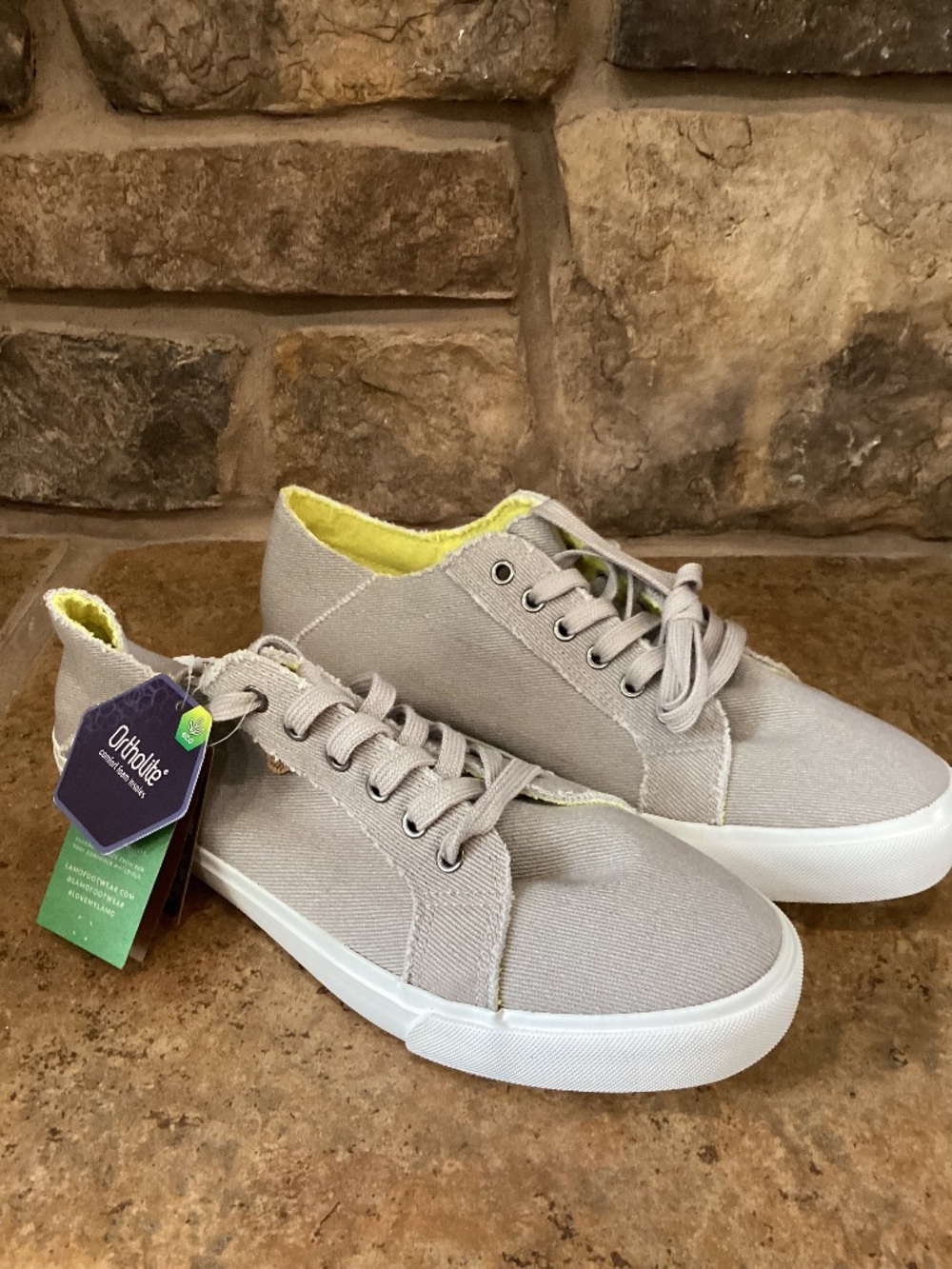 Lamo Vita 2 Womens Sneakers Size 11‎ Washed Gray New In Box Fabric Lace Up